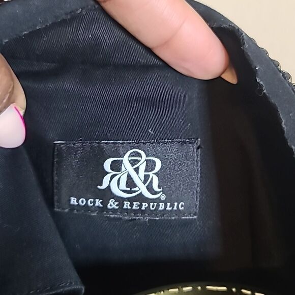 Rhinestone Chain Blazer  - Picture 6 of 7